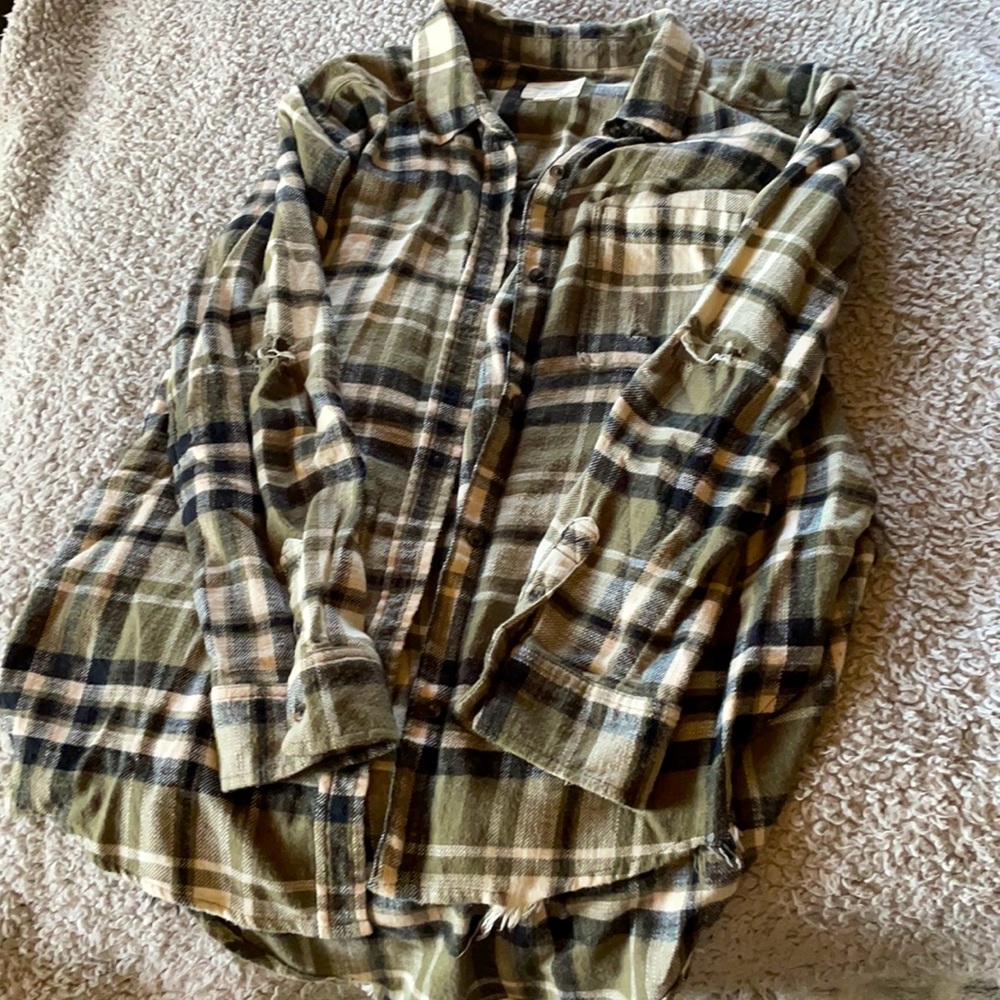 American Eagle Ripped Flannel